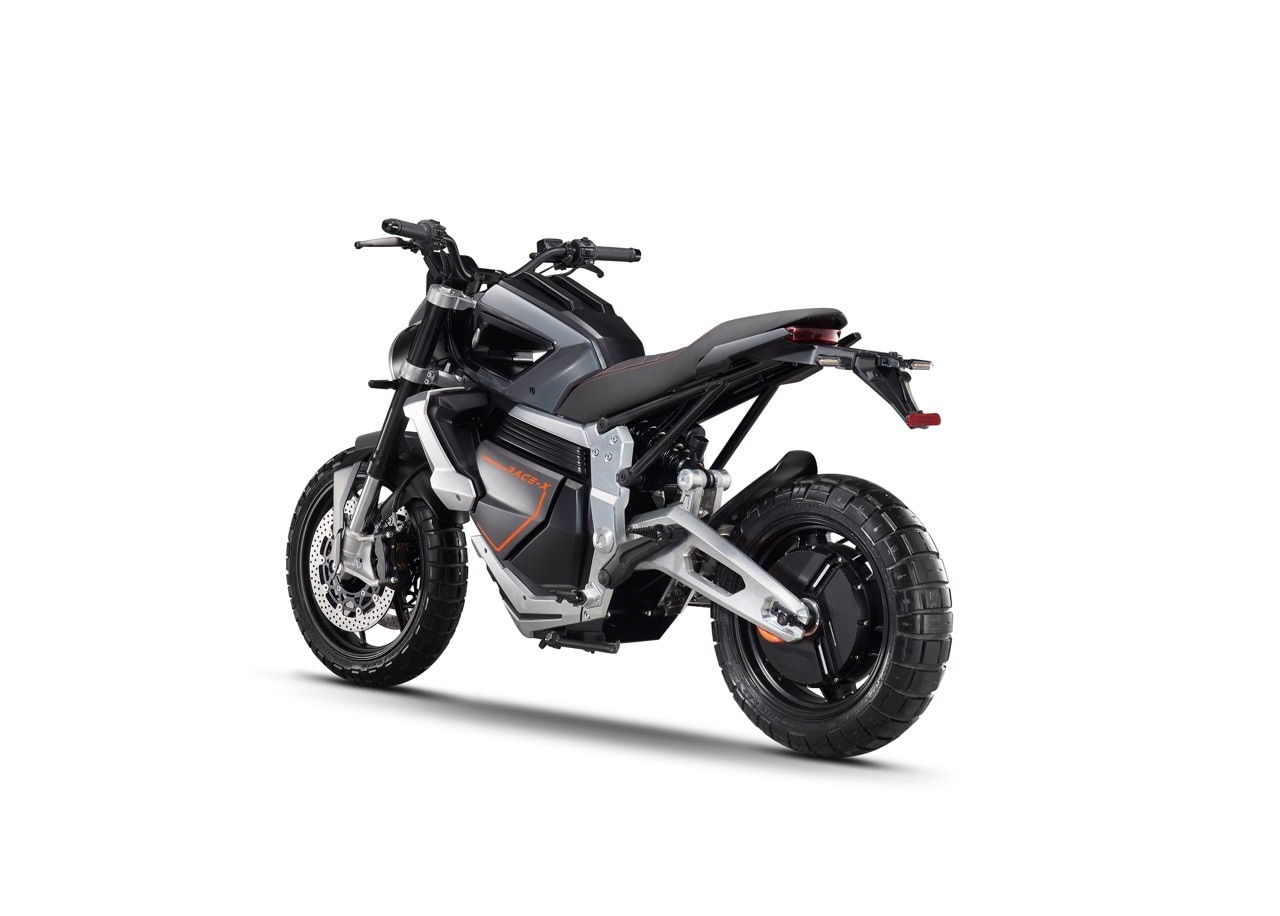 Velocifero: a EICMA 2023 arriva Race-X